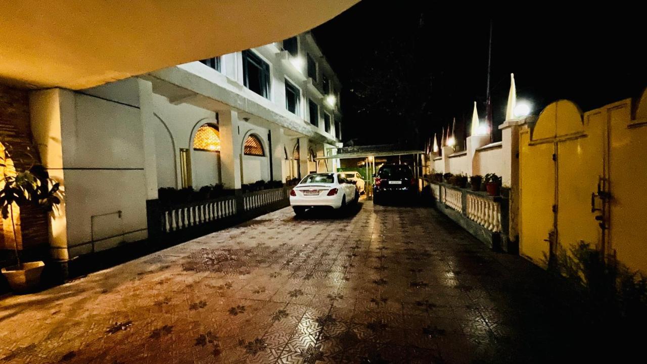 Hotel International Srinagar المظهر الخارجي الصورة
