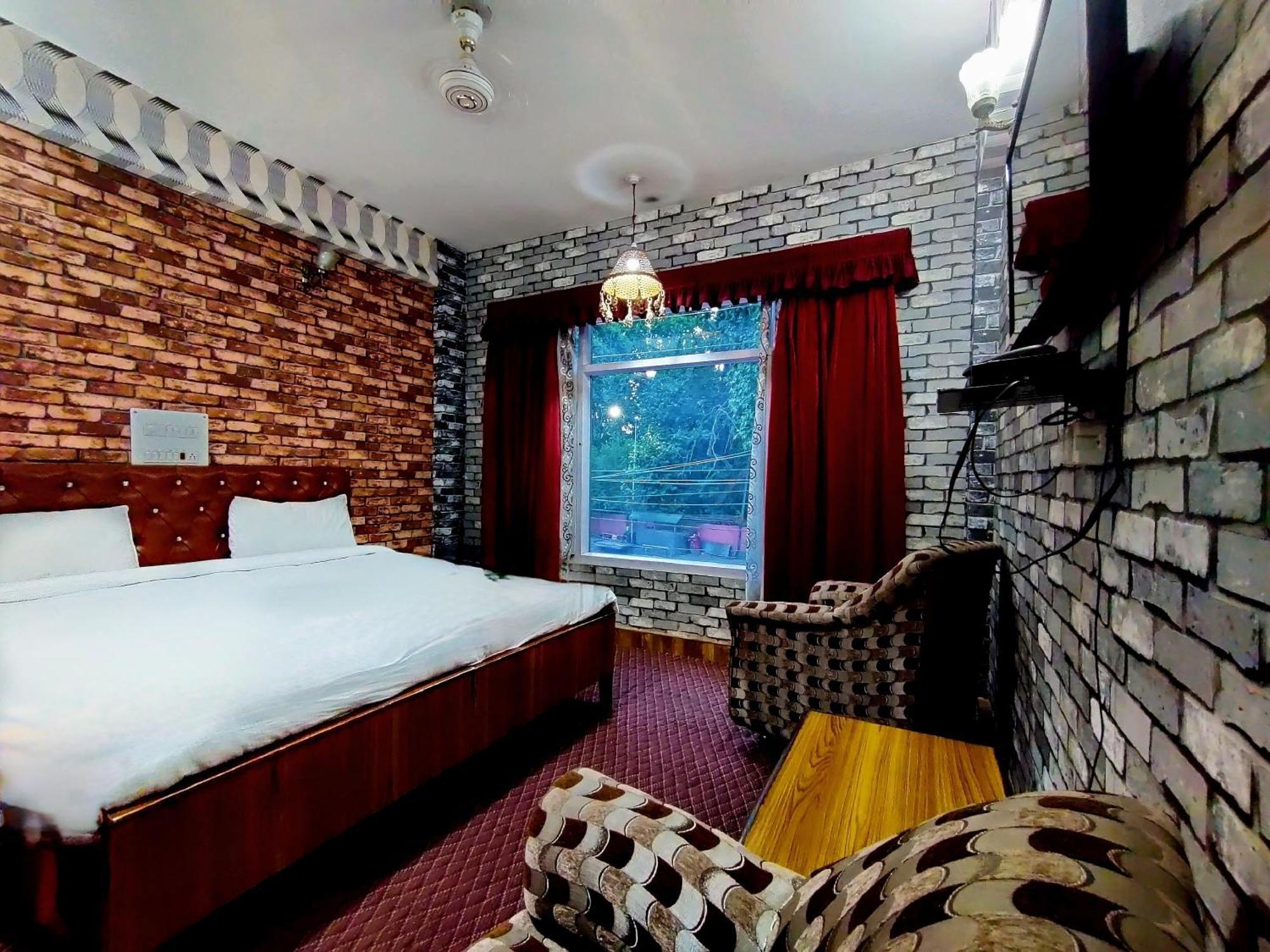 Hotel International Srinagar المظهر الخارجي الصورة